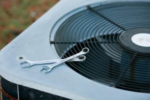 air-conditioner-with-wrenches